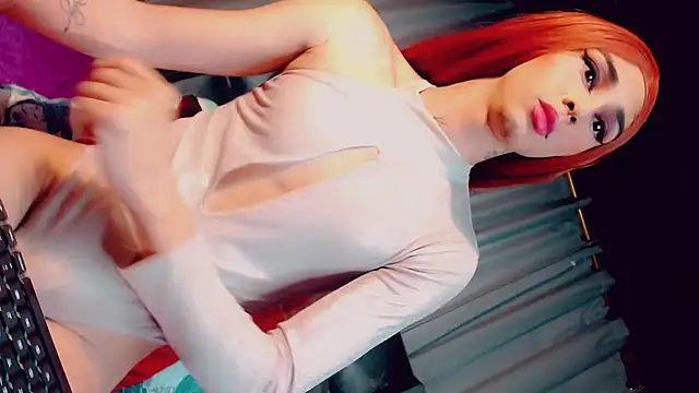 Snapshot of CharlotteBigCock chatting on 01.17.25 CharlotteBigCock online show from 01.17.25