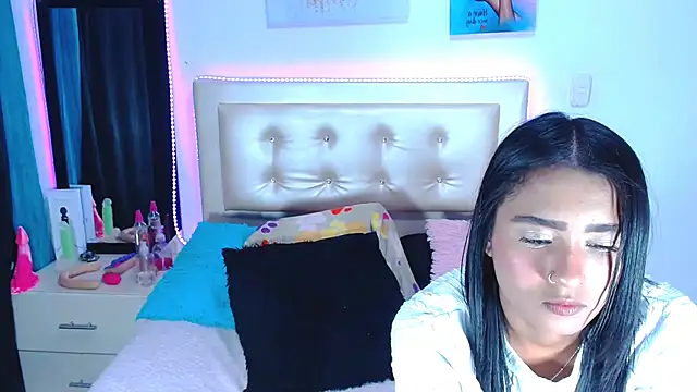 Snapshot of Jenng18 chatting on 02.12.25 Jenng18 online show from 02.12.25