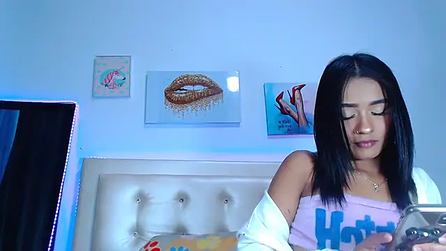 Snapshot of Jenng18 chatting on 02.17.25 Jenng18 online show from 02.17.25
