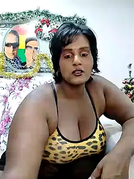 Snapshot of NWC4LYF chatting on 01.02.25 NWC4LYF online show from 01.02.25