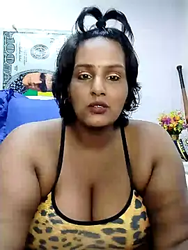 Snapshot of NWC4LYF chatting on 02.08.25 NWC4LYF online show from 02.08.25