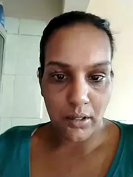 Snapshot of NWC4LYF chatting on 10.04.25 NWC4LYF online show from 10.04.25