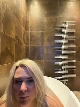 Bustyblondebabe32 online show from 11.29.25