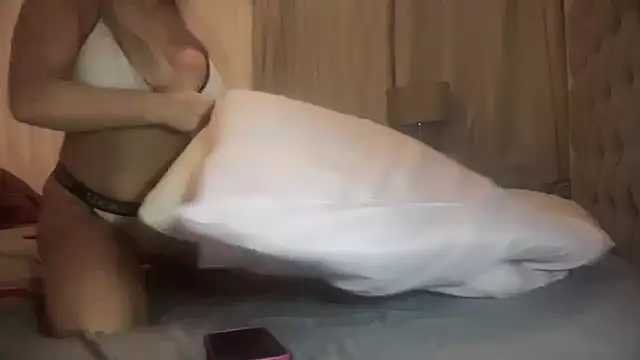 Bustyblondebabe32 online show from 03.12.26