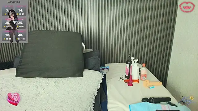 hazel milf online show from 04.23.26