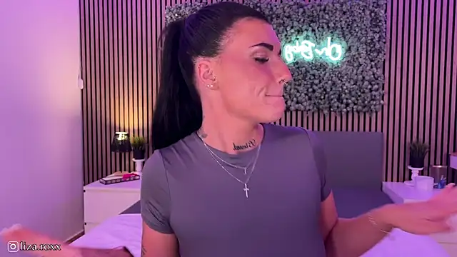 LizaRoxx online show from 09.20.25