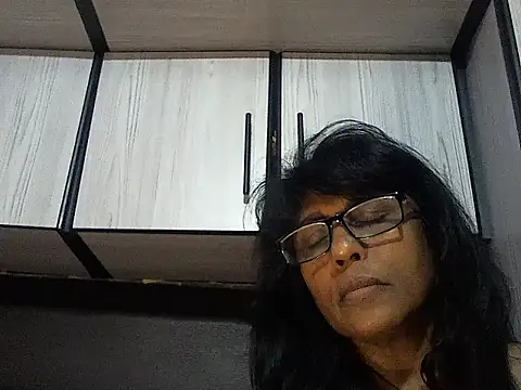 MsAttitude online show from 10.10.25