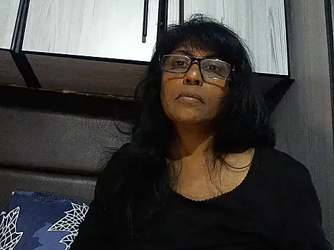 MsAttitude online show from 10.12.25