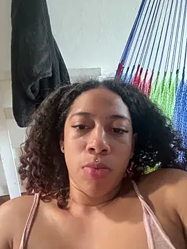 Snapshot of Miley_and_Vash chatting on 12.26.24 Miley and Vash online show from 12.26.24