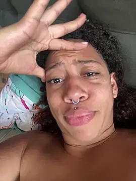 Snapshot of Miley_and_Vash chatting on 01.06.25 Miley and Vash online show from 01.06.25