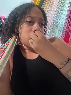 Snapshot of Miley_and_Vash chatting on 01.17.25 Miley and Vash online show from 01.17.25