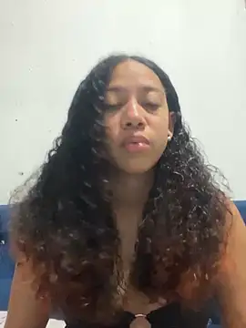 Snapshot of Miley_and_Vash chatting on 01.26.25 Miley and Vash online show from 01.26.25