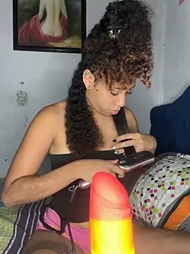 Snapshot of Miley_and_Vash chatting on 03.07.25 Miley and Vash online show from 03.07.25