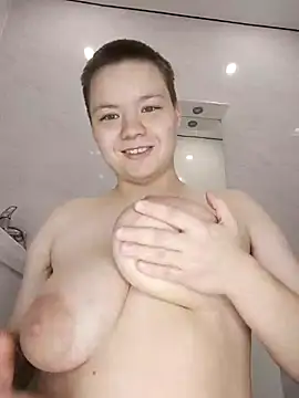 Snapshot of GoldMelissa chatting on 10.13.25 GoldMelissa online show from 10.13.25