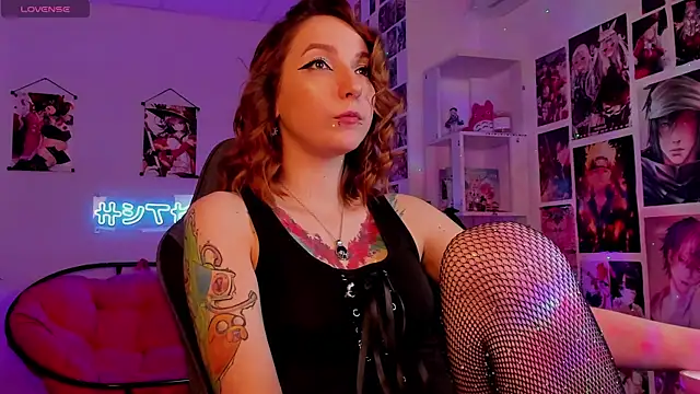 PrettyReckess online show from 01.06.25