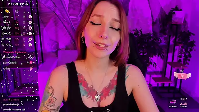 PrettyReckess online show from 01.27.25