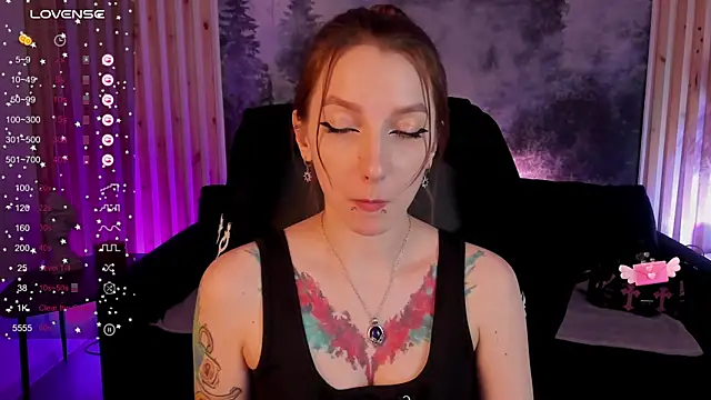 PrettyReckess online show from 02.20.25