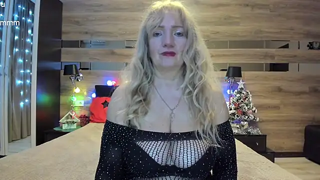 Snapshot of TrueFoxyyy chatting on 01.30.25 TrueFoxyyy online show from 01.30.25