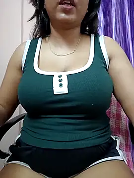 Snapshot of Nia__09 chatting on 03.03.25 Nia 09 online show from 03.03.25