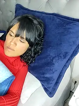 Snapshot of zhayra_rose chatting on 03.16.25 zhayra rose online show from 03.16.25