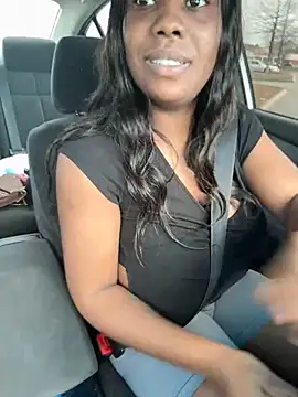 Snapshot of 1Topgyal chatting on 02.10.25 1Topgyal online show from 02.10.25