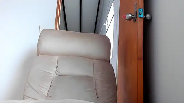 ZoeStewart online show from 02.08.25