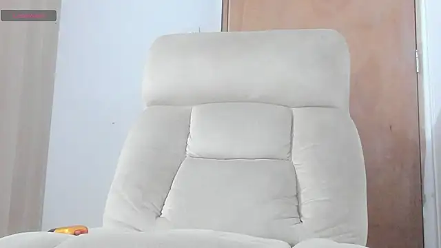 ZoeStewart online show from 03.20.25