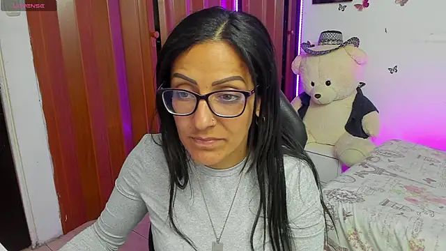 alma blue online show from 11.04.25