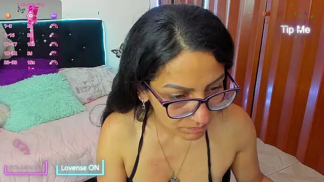 alma blue online show from 11.21.25