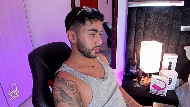 ItsMeEros online show from 03.06.25