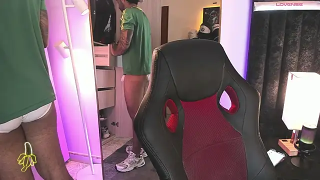 ItsMeEros online show from 04.02.26