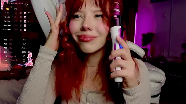 Snapshot of Juliette_Sunshine chatting on 12.01.24 Juliette Sunshine online show from 12.01.24