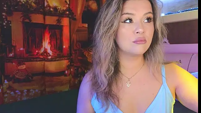 Snapshot of Malika_uAngel chatting on 01.04.25 Malika uAngel online show from 01.04.25