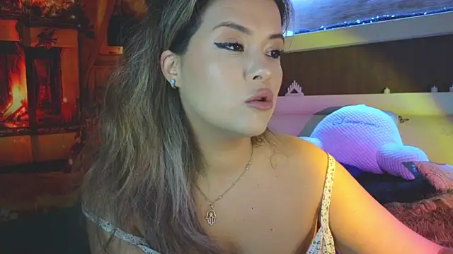 Snapshot of Malika_uAngel chatting on 01.08.25 Malika uAngel online show from 01.08.25