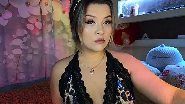 Snapshot of Malika_uAngel chatting on 01.28.25 Malika uAngel online show from 01.28.25