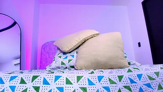 naomi kyse online show from 11.21.25