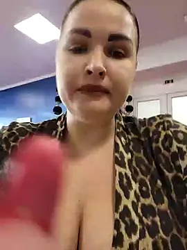 Snapshot of GeorgiaLerox chatting on 01.11.25 GeorgiaLerox online show from 01.11.25