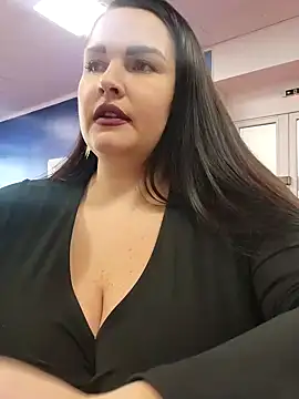 Snapshot of GeorgiaLerox chatting on 01.20.25 GeorgiaLerox online show from 01.20.25
