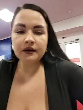 Snapshot of GeorgiaLerox chatting on 01.31.25 GeorgiaLerox online show from 01.31.25