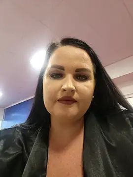 Snapshot of GeorgiaLerox chatting on 09.11.25 GeorgiaLerox online show from 09.11.25