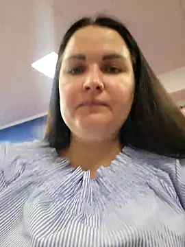 GeorgiaLerox online show from 10.05.25