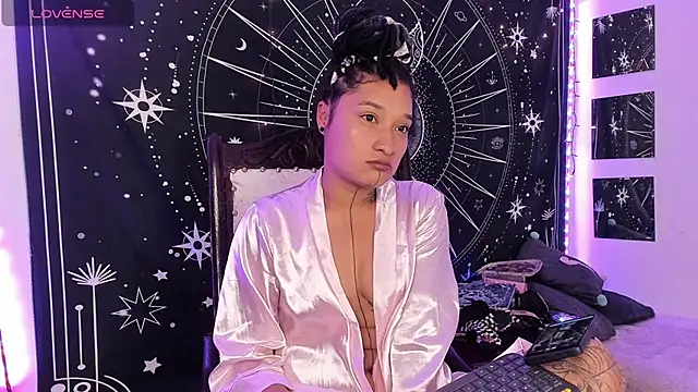 Eva Lee  online show from 10.02.25