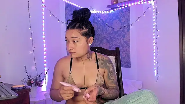 Eva Lee  online show from 02.27.26