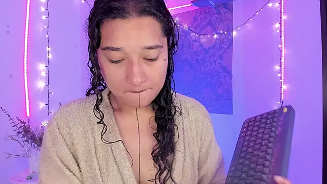 Eva Lee  online show from 06.14.26
