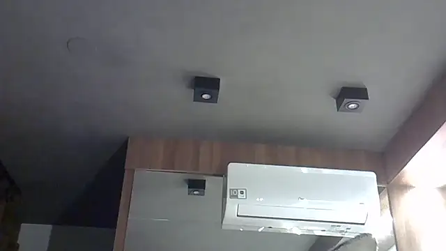 Skinny-Kitten online show from 10.29.25