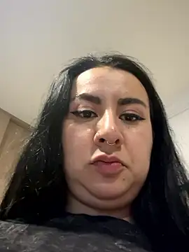 Abril Luv online show from 12.01.25