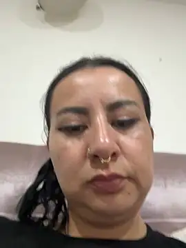 Abril Luv online show from 03.02.26