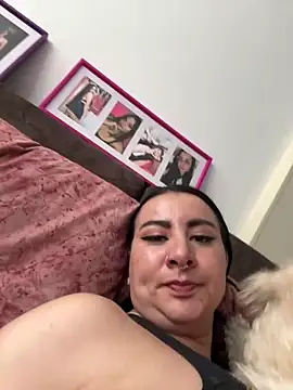 Abril Luv online show from 03.10.26