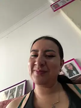 Abril Luv online show from 03.12.26