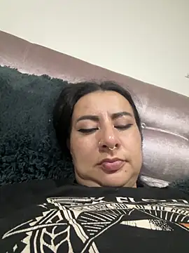 Abril Luv online show from 03.23.26